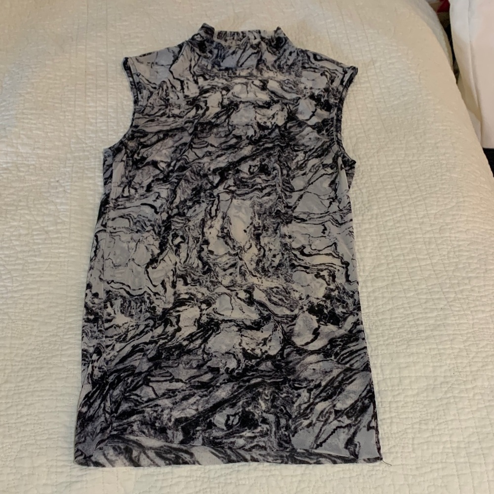 Chic Marble Print Sleeveless Tank Top